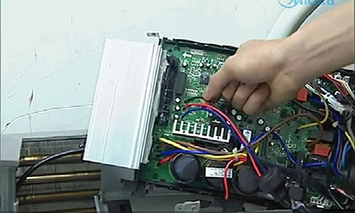 尧都美的空调电话是多少